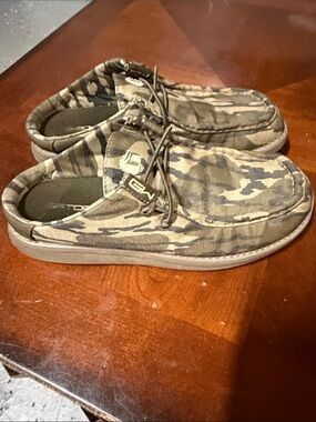Women’s Slip-On Loafers in Olive Camo